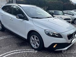 Bianco Usata 2017 Volvo V40 CC Station wagon | 10.800 €