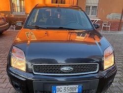 Grigio Usata 2007 Ford Fusion Collection Tre volumi | 2450 €