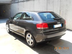 Grigio Usata 2004 Audi A3 Due volumi | 3350 € (Molto cara)