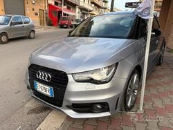 Grigio Usata 2015 Audi A1 Comfort Tre volumi | 12.500 € (Buon prezzo)