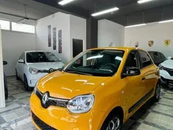Arancione Usata 2021 Renault Twingo Intens Due volumi | 9299 € (Buon prezzo)