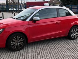 Rosso Usata 2013 Audi A1 Attraction Tre volumi | 8990 € (Buon prezzo)