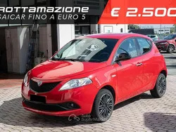 Rosso Usata 2020 Lancia Ypsilon Gold Due volumi | 9990 € (Ottimo prezzo)