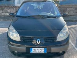 Nero Usata 2004 Renault Scénic II Monovolume | 1500 € (Buon prezzo)
