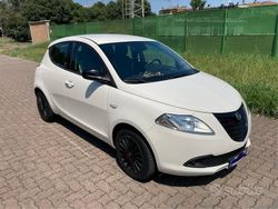 Bianco Usata 2015 Lancia Ypsilon Gold Due volumi | 7500 € (Buon prezzo)