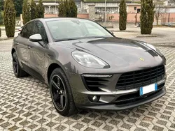 Grigio Usata 2017 Porsche Macan Black Edition SUV | 44.000 € (Cara)