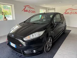 Nero Usata 2016 Ford Fiesta ST Due volumi | 9900 € (Ottimo prezzo)