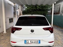 Usata 2022 VW Polo R-line Tre volumi | 18.900 € (Buon prezzo)