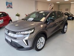 Grigio Nuova 2025 Renault Captur Evolution SUV | 23.200 € (Buon prezzo)