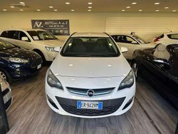 Bianco Usata 2013 Opel Astra Cosmo Station wagon | 4000 € (Buon prezzo)