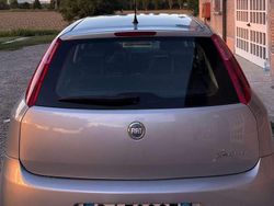 Grigio Usata 2007 Fiat Grande Punto Dynamic Due volumi | 2000 € (Ottimo prezzo)