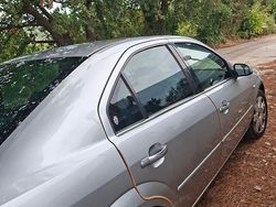 Usata 2004 Ford Mondeo Tre volumi | 1700 € (Cara)