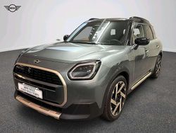 Verde Nuova 2025 Mini Countryman Favoured SUV | 38.300 € (Buon prezzo)