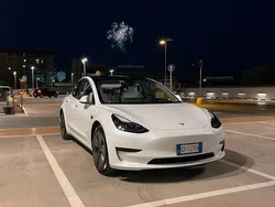 Usata 2023 Tesla Model 3 Tre volumi | 29.000 € (Ottimo prezzo)
