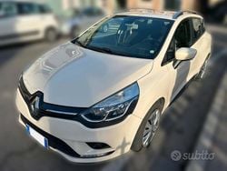 Beige Usata 2017 Renault Clio GrandTour Station wagon | 7499 € (Buon prezzo)