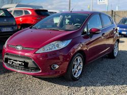 Rosso Usata 2012 Ford Fiesta Tre volumi | 4500 € (Buon prezzo)