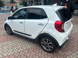 Bianco Usata 2021 Kia Picanto X-Line Due volumi | 11.990 € (Buon prezzo)