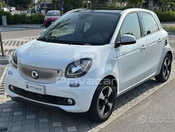 Bianco Usata 2018 Smart ForFour Passion Due volumi | 11.900 € (Ottimo prezzo)