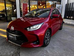 Bordeaux Usata 2022 Toyota Yaris Hybrid Trend Tre volumi | 18.500 € (Buon prezzo)