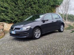 Grigio Usata 2013 VW Golf VII Trendline Tre volumi | 6999 € (Ottimo prezzo)