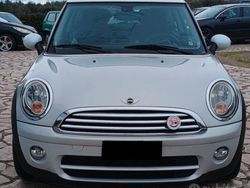 Argento Usata 2009 Mini One D Due volumi | 5300 € (Molto cara)