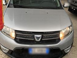 Grigio Usata 2013 Dacia Sandero Due volumi | 6100 € (Buon prezzo)