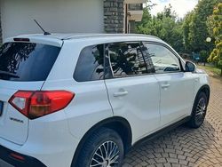 Bianco Usata 2017 Suzuki Vitara SUV | 8000 € (Buon prezzo)
