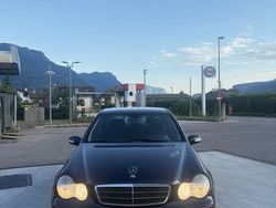 Usata 2001 Mercedes C200 Classic Tre volumi | 1500 € (Super prezzo)