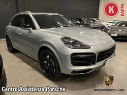 Argento dolomite Usata 2020 Porsche Cayenne SUV | 61.900 € (Buon prezzo)