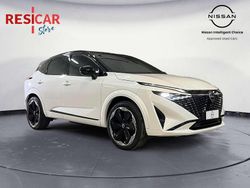 White/black Nuova 2025 Nissan Qashqai SUV | 30.900 €