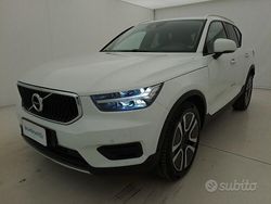 Bianco Usata 2019 Volvo XC40 Business Edition SUV | 19.790 € (Super prezzo)