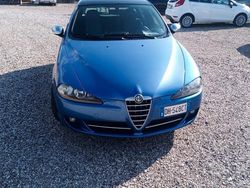 Blu Usata 2007 Alfa Romeo 147 Due volumi | 2500 € (Molto cara)