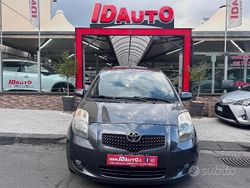 Grigio Usata 2008 Toyota Yaris Tre volumi | 4500 € (Cara)