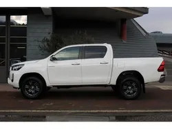 Bianco(met.) Nuova 2024 Toyota HiLux Comfort Pick-up | 37.900 € (Buon prezzo)