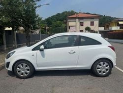 Bianco Usata 2015 Opel Corsa Tre volumi | 4500 € (Ottimo prezzo)