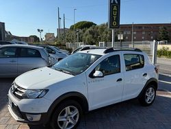 Bianco Usata 2013 Dacia Sandero Stepway Tre volumi | 5450 € (Buon prezzo)