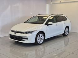 Bianco Nuova 2025 VW Golf VIII Life Station wagon | 32.900 € (Ottimo prezzo)