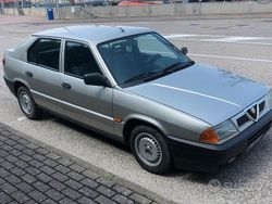 Grigio Usata 1992 Alfa Romeo 33 Tre volumi | 2500 €