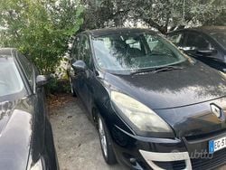 Nero Usata 2015 Renault Scénic III Monovolume | 4500 € (Ottimo prezzo)
