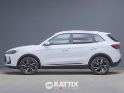 Bianco Nuova 2025 MG ZS Luxury Tre volumi | 26.490 € (Molto cara)