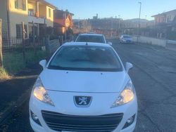 Bianco Usata 2011 Peugeot 207 Cabrio | 4000 € (Molto cara)