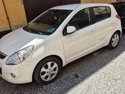 Usata 2012 Hyundai i20 Tre volumi | 3000 € (Buon prezzo)