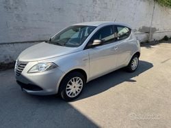 Argento Usata 2015 Lancia Ypsilon Due volumi | 7800 € (Buon prezzo)