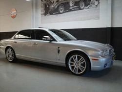 Argento Usata 2007 Jaguar XJ8 Tre volumi | 19.950 €