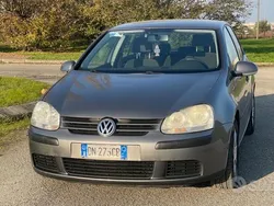 Grigio Usata 2008 VW Golf VI Comfortline Tre volumi | 2500 € (Buon prezzo)