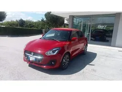 Rosso Usata 2022 Suzuki Swift Tre volumi | 15.700 € (Buon prezzo)