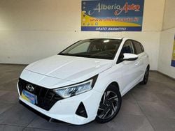Bianco Usata 2022 Hyundai i20 Tre volumi | 12.490 € (Buon prezzo)
