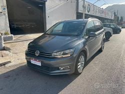 Grigio Usata 2017 VW Touran Executive Monovolume | 13.990 € (Super prezzo)