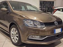 Marrone Usata 2016 VW Polo Comfortline Tre volumi | 11.200 € (Cara)