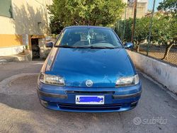 Blu Usata 1997 Fiat Punto Tre volumi | 1300 € (Cara)